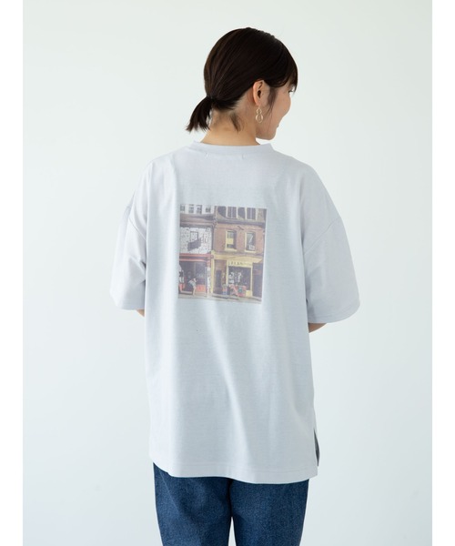RAY CASSIN FAVORI（レイカズンフェバリ）の「・RAY CASSIN バックカラー転写チュニック＊（Tシャツ/カットソー・レディース・チャコールグレー/ライトグレー/オフホワイト/ブルー・FREE）」の8枚目の写真