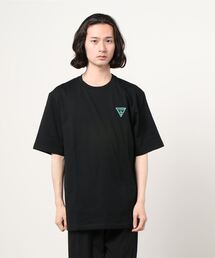 Guess | Small Triangle Logo Tee(Tシャツ/カットソー)