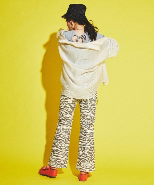 WEGO（ウィゴー）の「DISPARK/ピンタックフレアパンツ（スラックス・レディース・アニマル・FREE）」の7枚目の写真