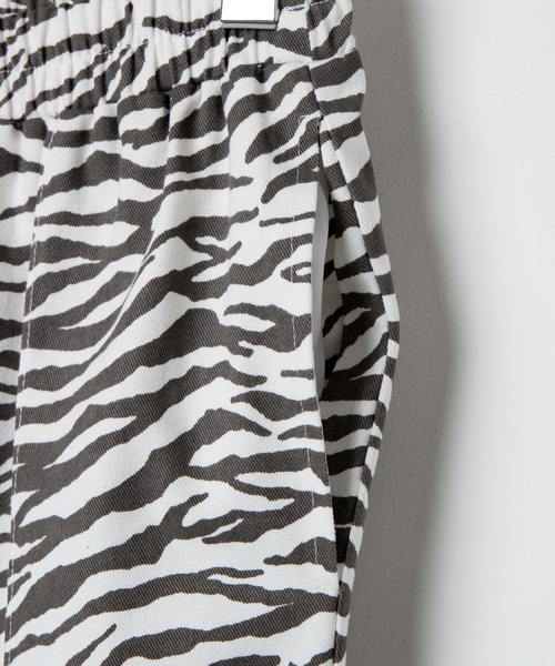 WEGO（ウィゴー）の「DISPARK/ピンタックフレアパンツ（スラックス・レディース・アニマル・FREE）」の11枚目の写真