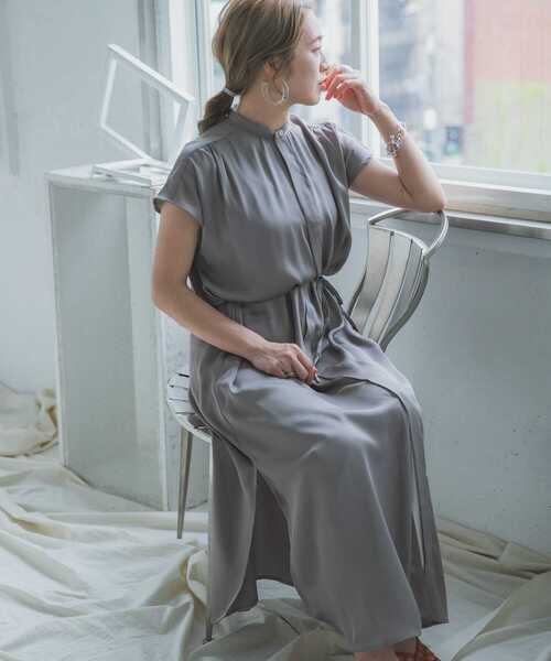 ITEMS URBANRESEARCH（アイテムズ アーバンリサーチ）の「フレンチスリーブサテンワンピース（ワンピース・レディース・グリーン/イエロー/グレー・FREE）」の16枚目の写真