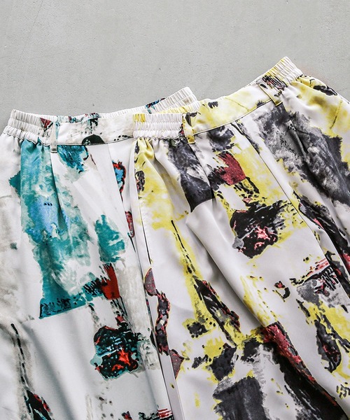 n'OrLABEL（ノアールレーベル）の「『水彩アートプリントワイドパンツ』（その他パンツ・レディース・イエロー/ブルー・1/2）」の4枚目の写真