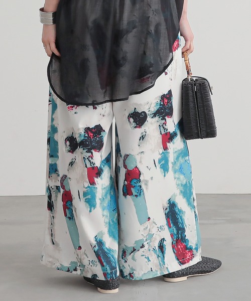 n'OrLABEL（ノアールレーベル）の「『水彩アートプリントワイドパンツ』（その他パンツ・レディース・イエロー/ブルー・1/2）」の21枚目の写真