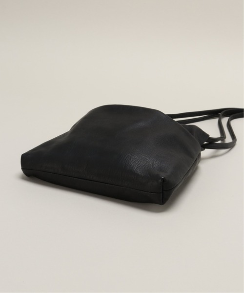 URU（ウル）の「【URU / ウル】 LEATHER POUCH（ショルダーバッグ・メンズ・ブラック・FREE）」の5枚目の写真