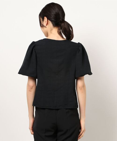 ehka sopo（エヘカソポ）の「Vネックパフスリーブブラウス（シャツ/ブラウス・レディース・ラベンダー/オフホワイト/グリーン/ブラック・ﾌﾘ-）」の6枚目の写真