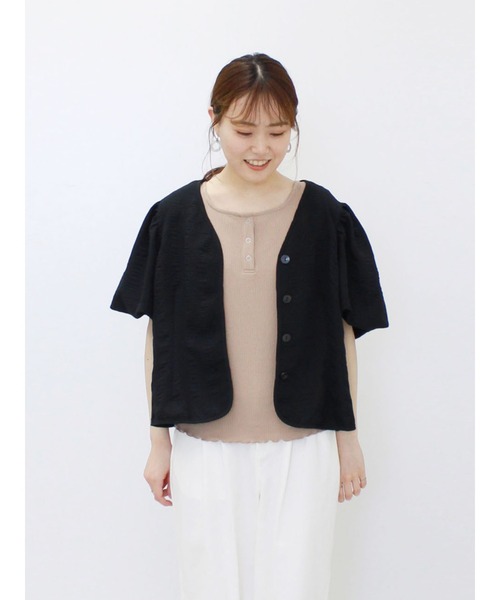 ehka sopo（エヘカソポ）の「Vネックパフスリーブブラウス（シャツ/ブラウス・レディース・ラベンダー/オフホワイト/グリーン/ブラック・ﾌﾘ-）」の3枚目の写真