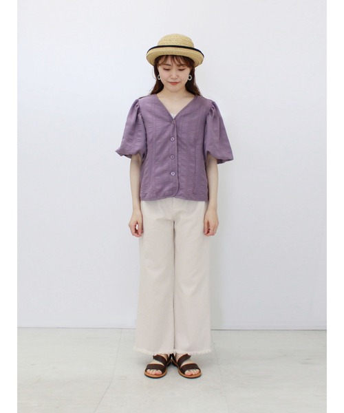 ehka sopo（エヘカソポ）の「Vネックパフスリーブブラウス（シャツ/ブラウス・レディース・ラベンダー/オフホワイト/グリーン/ブラック・ﾌﾘ-）」の14枚目の写真