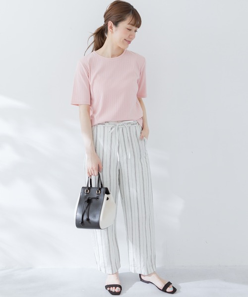 URBAN RESEARCH Sonny Label(アーバンリサーチサニーレーベル)の「汗ジミ防止UVワイドリブTシャツ(Tシャツ/カットソー・レディース・オフホワイト/ピンク/ベージュ/ブラック・FREE)」の6枚目の写真