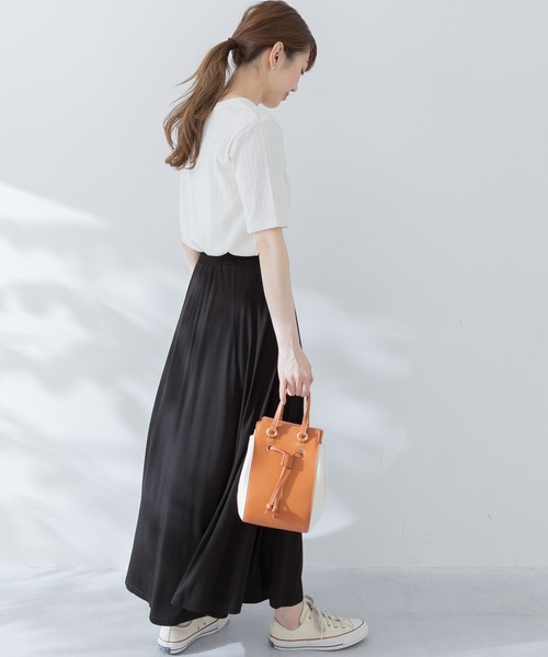 URBAN RESEARCH Sonny Label(アーバンリサーチサニーレーベル)の「汗ジミ防止UVワイドリブTシャツ(Tシャツ/カットソー・レディース・オフホワイト/ピンク/ベージュ/ブラック・FREE)」の14枚目の写真