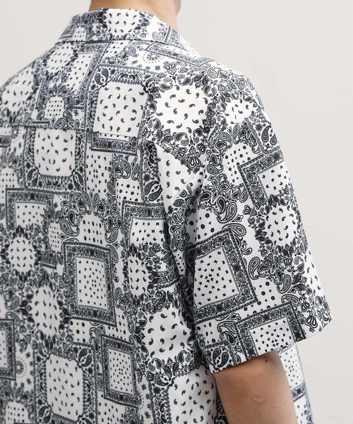 Lulu ＆ Arnie（るるあんどあーにー）の「【セットアップで着用可能】ポリエステル 総柄 オープンカラー 半袖 シャツ（シャツ/ブラウス・メンズ・ブラック系その他/ホワイト系その他・MEDIUM/LARGE/X-LARGE）」の19枚目の写真