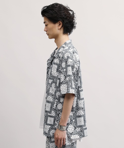 Lulu ＆ Arnie（るるあんどあーにー）の「【セットアップで着用可能】ポリエステル 総柄 オープンカラー 半袖 シャツ（シャツ/ブラウス・メンズ・ブラック系その他/ホワイト系その他・MEDIUM/LARGE/X-LARGE）」の11枚目の写真