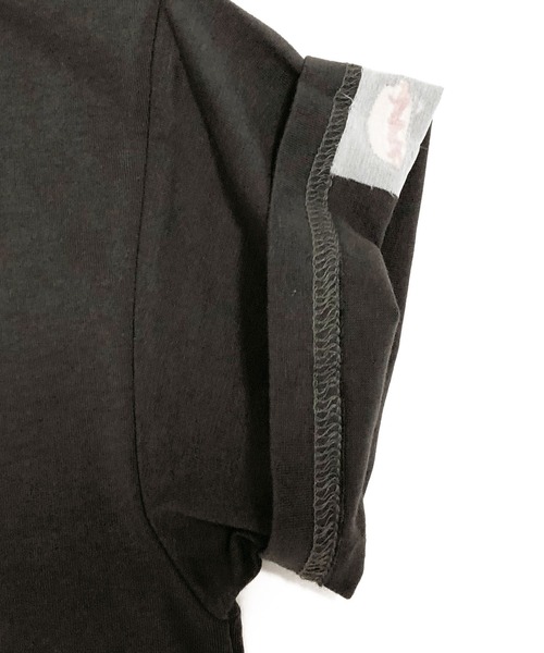 GLAZOS（グラソス）の「天竺・接触冷感ドロップショルダー袖刺繍入りシティロゴ半袖Tシャツ（Tシャツ/カットソー・キッズ・チャコールグレー/ライトブルー/ベージュ・130cm/140cm/150cm/160cm/170cm）」の5枚目の写真