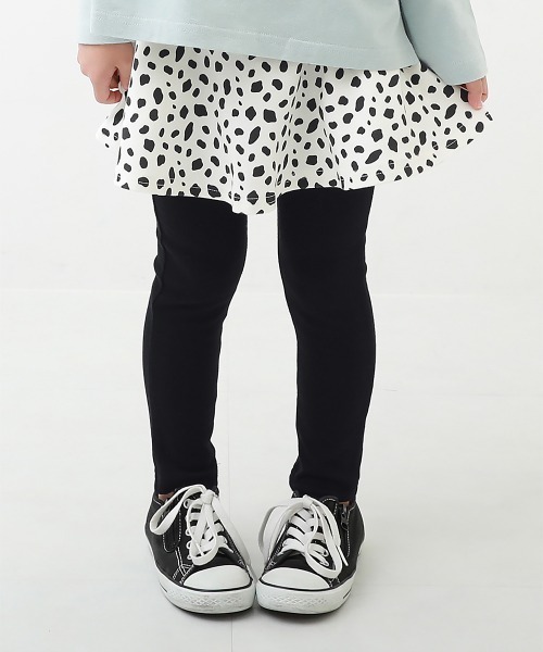 devirock（デビロック）の「10分丈 プリントスカッツ（ストレッチコットン）（スカート・キッズ・ブラウン/ラベンダー/ブラック系その他/オフホワイト/ネイビー/モカ/ライトブラウン/ベージュ/パープル系その他2/ブラック/パープル系その他/ブルー系その他/グレー系その他/グリーン系その他・100cm/110cm/120cm/130cm/140cm/150cm/80ｃｍ/90cm/160cm）」の2枚目の写真