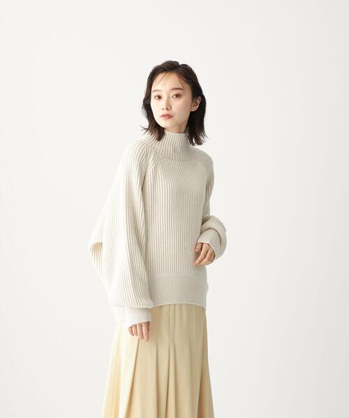 CITEN(シテン)の「<CITEN(シテン)> アゼ スリット タートル ニット(ニット/セーター・レディース・オフホワイト/ダークグレー/ベージュ/ライトピンク/マスタード/ライトブルー・FREE)」の18枚目の写真