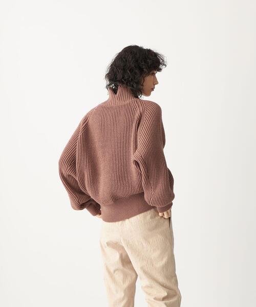 CITEN（シテン）の「＜CITEN（シテン）＞ アゼ スリット タートル ニット（ニット/セーター・レディース・ライトブルー/ダークグレー/ベージュ/マスタード/ライトピンク/オフホワイト・FREE）」の22枚目の写真