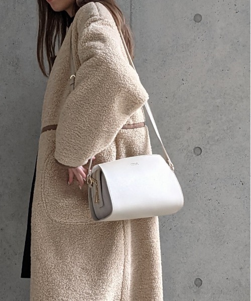 Per sist ence（パーシエンス）の「Per sist ence/パーシエンス　サイドスエード コンビショルダー（ショルダーバッグ・レディース・ライトグレー/ブラック/モカ・FREE）」の15枚目の写真