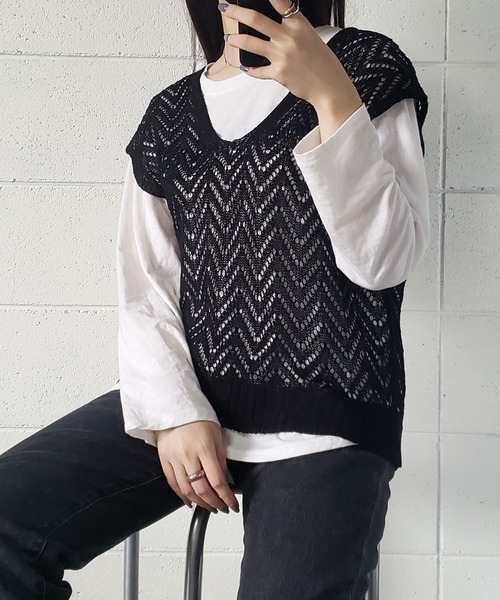 me+em select（ミームセレクト）の「クロシェニットオーバーベスト（ベスト・レディース・ブルー/アイボリー/ブラック/ベージュ・FREE）」の2枚目の写真