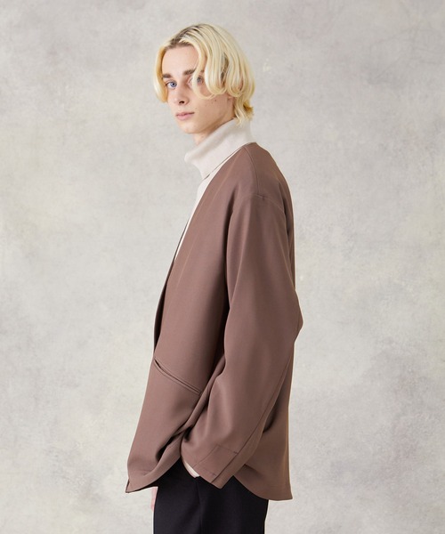 PUBLIC TOKYO（パブリックトウキョウ）の「スーパードライ/ノーカラーカーディガンジャケット（ノーカラージャケット・メンズ・アイボリー/ブラウン・1/2）」の8枚目の写真