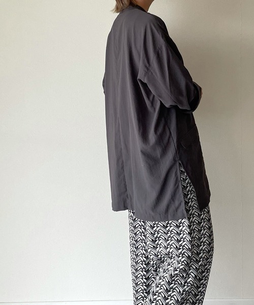 y/m by misato（イムバイミサト）の「スタンドシャツジャケット（その他アウター・レディース・チャコールグレー/ベージュ・FREE）」の20枚目の写真