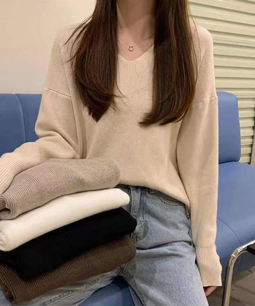 Jewelobe(ジュエローブ)の「スリーブボタンキーネックニット(ニット/セーター・レディース・ベージュ/アイボリー/ブラウン/ブラック・FREE)」の13枚目の写真