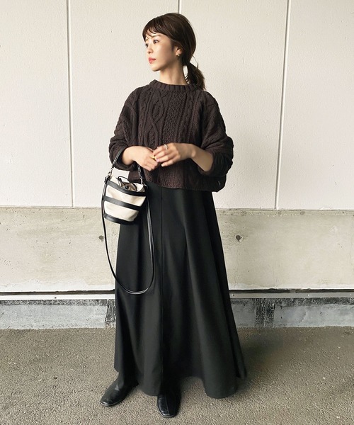 GeeRA(ジーラ)の「ノースリーブフレアーワンピース(ワンピース・レディース・ブラック/ベージュ・LARGE/MEDIUM/X-LARGE)」の8枚目の写真