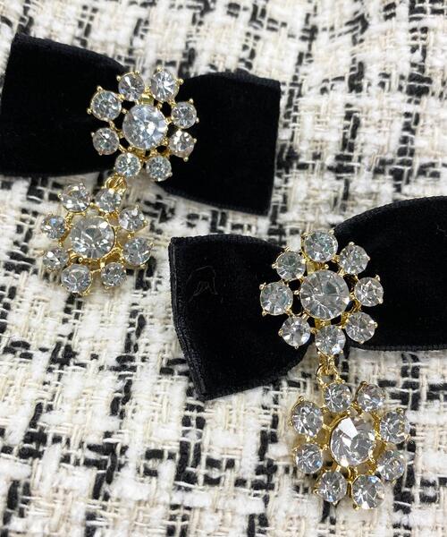 INGNI(イング)の「クリスタルパーツ付リボンピアス(ピアス(両耳用)・レディース・ブラック・ONE SIZE)」の1枚目の写真