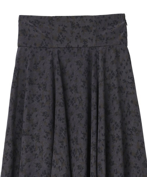 CLANE（クラネ）の「JACQUARD FLOWER FLARE SKIRT（スカート・レディース・レッド・1/2/0）」の20枚目の写真