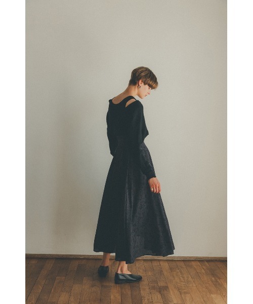 CLANE（クラネ）の「JACQUARD FLOWER FLARE SKIRT（スカート・レディース・レッド・1/2/0）」の14枚目の写真