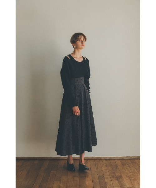 CLANE（クラネ）の「JACQUARD FLOWER FLARE SKIRT（スカート・レディース・レッド・1/2/0）」の17枚目の写真