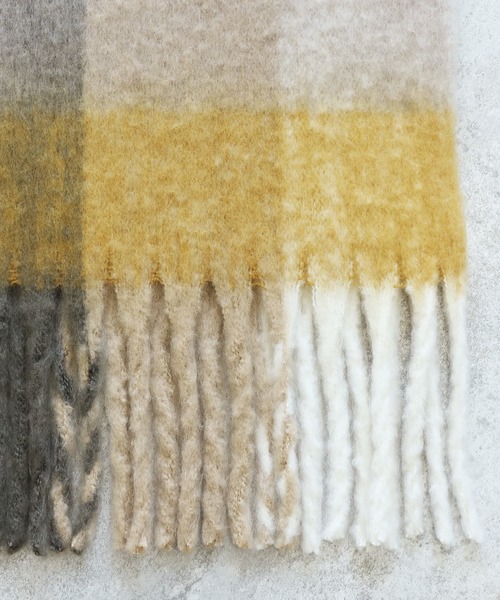 reca（レカ）の「【ZOZOTOWN限定】モコモコボリュームストール（ストール/ショール・レディース・ブラック系その他/ブラウン系その他/ブラック系その他2/グリーン系その他/オレンジ系その他/ピンク系/イエロー系・FREE）」の11枚目の写真