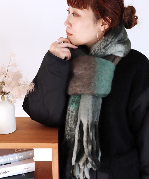 reca（レカ）の「【ZOZOTOWN限定】モコモコボリュームストール（ストール/ショール・レディース・ブラック系その他/ブラウン系その他/ブラック系その他2/グリーン系その他/オレンジ系その他/ピンク系/イエロー系・FREE）」の22枚目の写真