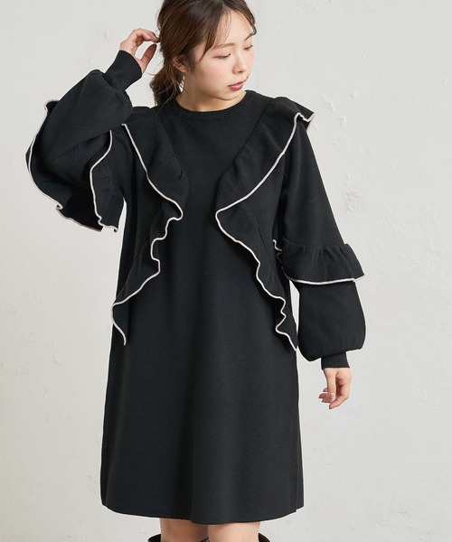 natural couture(ナチュラルクチュール)の「【WEB限定】ラッフルフリルニットチュニックワンピース(ワンピース・レディース・カーキ/ブラック/グレー/オフホワイト・FREE)」の12枚目の写真