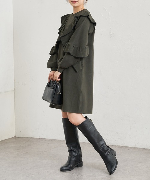 natural couture(ナチュラルクチュール)の「【WEB限定】ラッフルフリルニットチュニックワンピース(ワンピース・レディース・カーキ/ブラック/グレー/オフホワイト・FREE)」の18枚目の写真