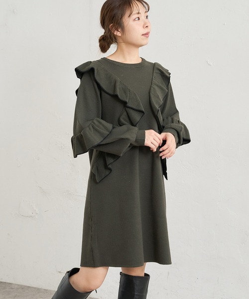 natural couture(ナチュラルクチュール)の「【WEB限定】ラッフルフリルニットチュニックワンピース(ワンピース・レディース・カーキ/ブラック/グレー/オフホワイト・FREE)」の19枚目の写真