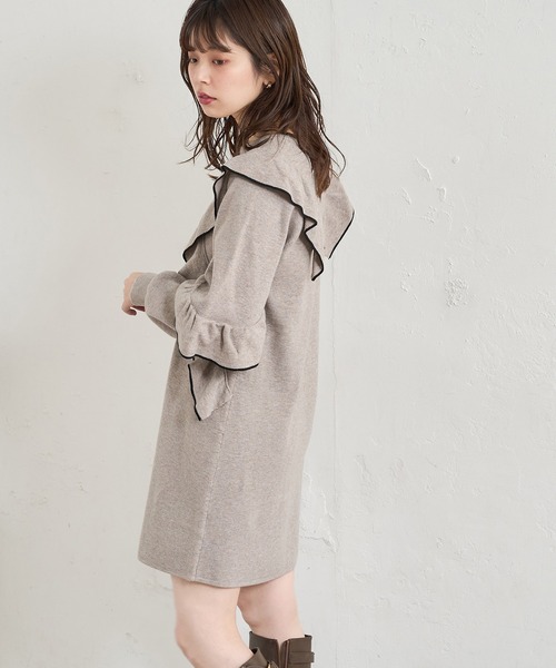 natural couture(ナチュラルクチュール)の「【WEB限定】ラッフルフリルニットチュニックワンピース(ワンピース・レディース・カーキ/ブラック/グレー/オフホワイト・FREE)」の13枚目の写真