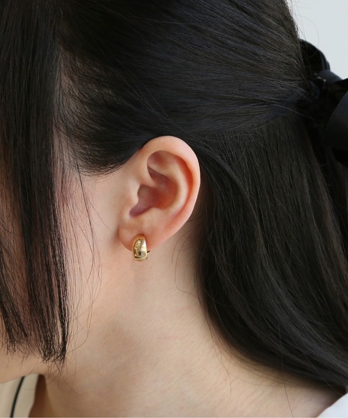 Jewel closet by L&Co.(ジュエルクローゼットバイエルアンドコー)の「K18 フープ イヤリング(イヤリング・レディース・ピンクゴールド/イエローゴールド・FREE)」の5枚目の写真