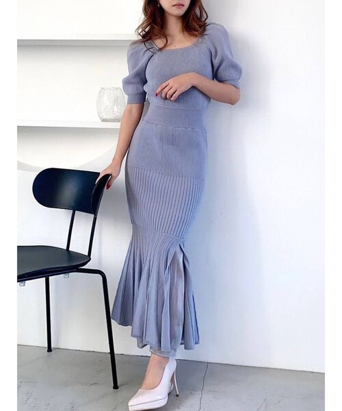 RESEXXY（リゼクシー）の「スリットシアーマーメイドワンピース（ワンピース・レディース・ブラック/ベージュ/オレンジ/ブルー・FREE）」の4枚目の写真