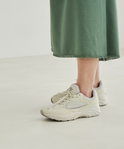 MoonStar（ムーンスター）の「【MOONSTAR(ムーンスター)】[新色追加]810s STUDEN（スニーカー・レディース・ブラック/キナリ/チャコールグレー/ライトグレー・23.5cm/22.5cm/25.0cm/24.5cm）」の2枚目の写真