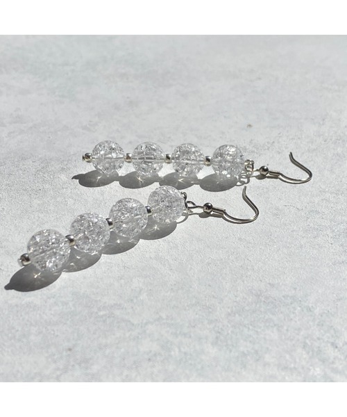 tone(トーン)の「【-lensa-】クラッシュビーズでシンプルピアス(MA)(ピアス(両耳用)・レディース・クリア・FREE)」の4枚目の写真