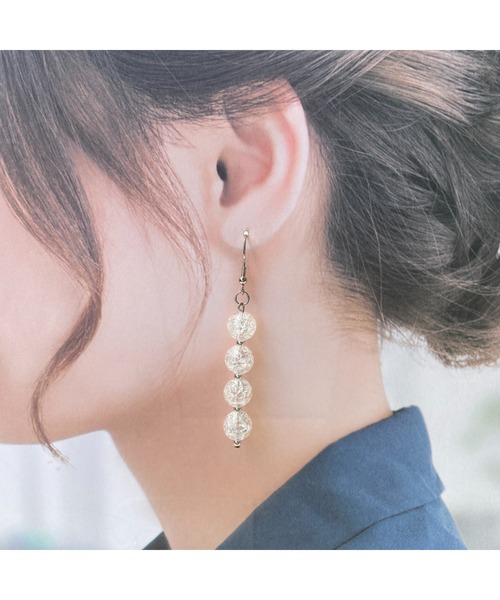 tone(トーン)の「【-lensa-】クラッシュビーズでシンプルピアス(MA)(ピアス(両耳用)・レディース・クリア・FREE)」の6枚目の写真