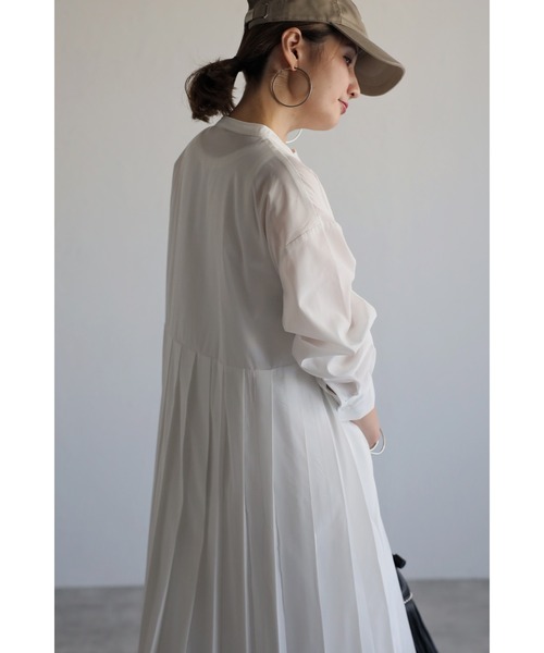 Bonjour Sagan（ボンジュールサガン）の「プリーツ切替バンドカラーワンピース（ワンピース・レディース・ホワイト/ベージュ・FREE）」の22枚目の写真