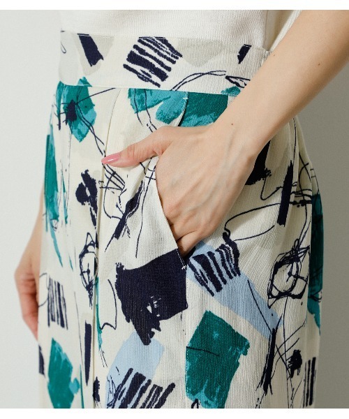 AZUL by moussy（アズールバイマウジー）の「MIX PAINT PANTS/ミックスペイントパンツ（その他パンツ・レディース・グリーン系その他/レッド系その他・SMALL/MEDIUM）」の17枚目の写真