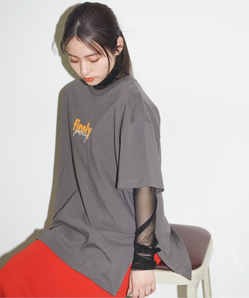 FREE'S MART(フリーズマート)の「◆ロゴプリント&刺繍オーバーサイズTシャツ(Tシャツ/カットソー・レディース・ホワイト/ブラック/ピンク・FREE)」の4枚目の写真
