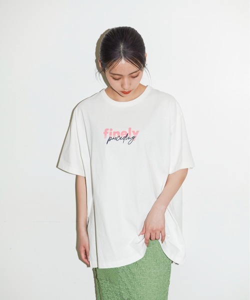 FREE'S MART(フリーズマート)の「◆ロゴプリント&刺繍オーバーサイズTシャツ(Tシャツ/カットソー・レディース・ホワイト/ブラック/ピンク・FREE)」の7枚目の写真