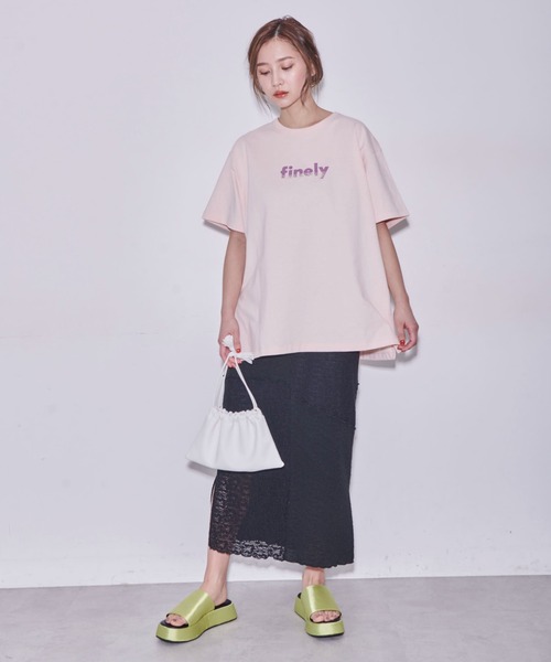 FREE'S MART(フリーズマート)の「◆ロゴプリント&刺繍オーバーサイズTシャツ(Tシャツ/カットソー・レディース・ホワイト/ブラック/ピンク・FREE)」の12枚目の写真