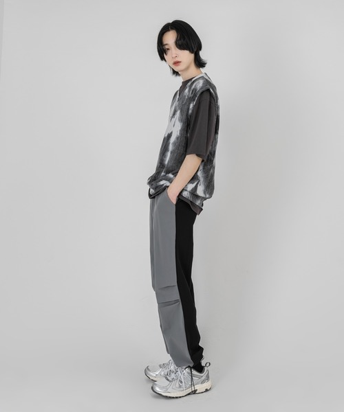 FOLLOWIN（フォロウィン）の「【UNISEX】タイダイサマーニットベスト（ベスト・レディース・ブラック/レッド・FREE）」の6枚目の写真