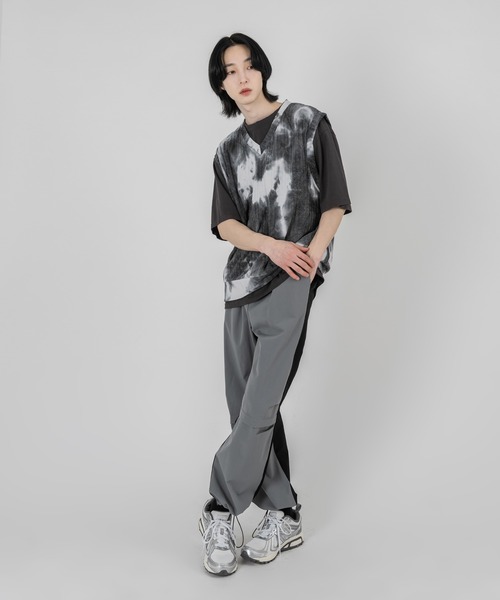 FOLLOWIN（フォロウィン）の「【UNISEX】タイダイサマーニットベスト（ベスト・レディース・ブラック/レッド・FREE）」の11枚目の写真