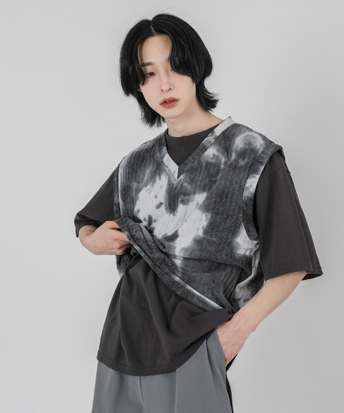 FOLLOWIN（フォロウィン）の「【UNISEX】タイダイサマーニットベスト（ベスト・レディース・ブラック/レッド・FREE）」の17枚目の写真