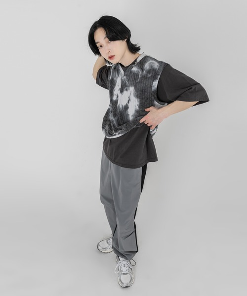 FOLLOWIN（フォロウィン）の「【UNISEX】タイダイサマーニットベスト（ベスト・レディース・ブラック/レッド・FREE）」の18枚目の写真
