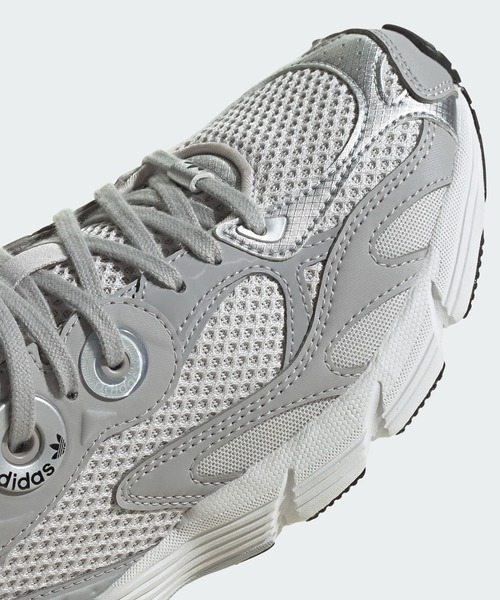 adidas（アディダス）の「adidas ASTIR W / 厚底スニーカー / アディダスオリジナルス（メンズ/レディース）（スニーカー・レディース・ベージュ系その他/ライトグレー/オフホワイト・23.5cm/24.0cm/22.0cm/22.5cm/23.0cm/24.5cm/25.0cm/25.5cm/26.0cm/26.5cm/27.5cm/28.0cm/27.0cm）」の20枚目の写真